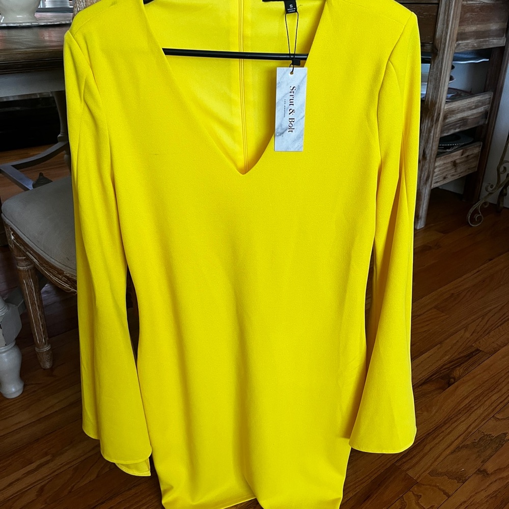 Yellow V-Neck Long Sleeve Dress